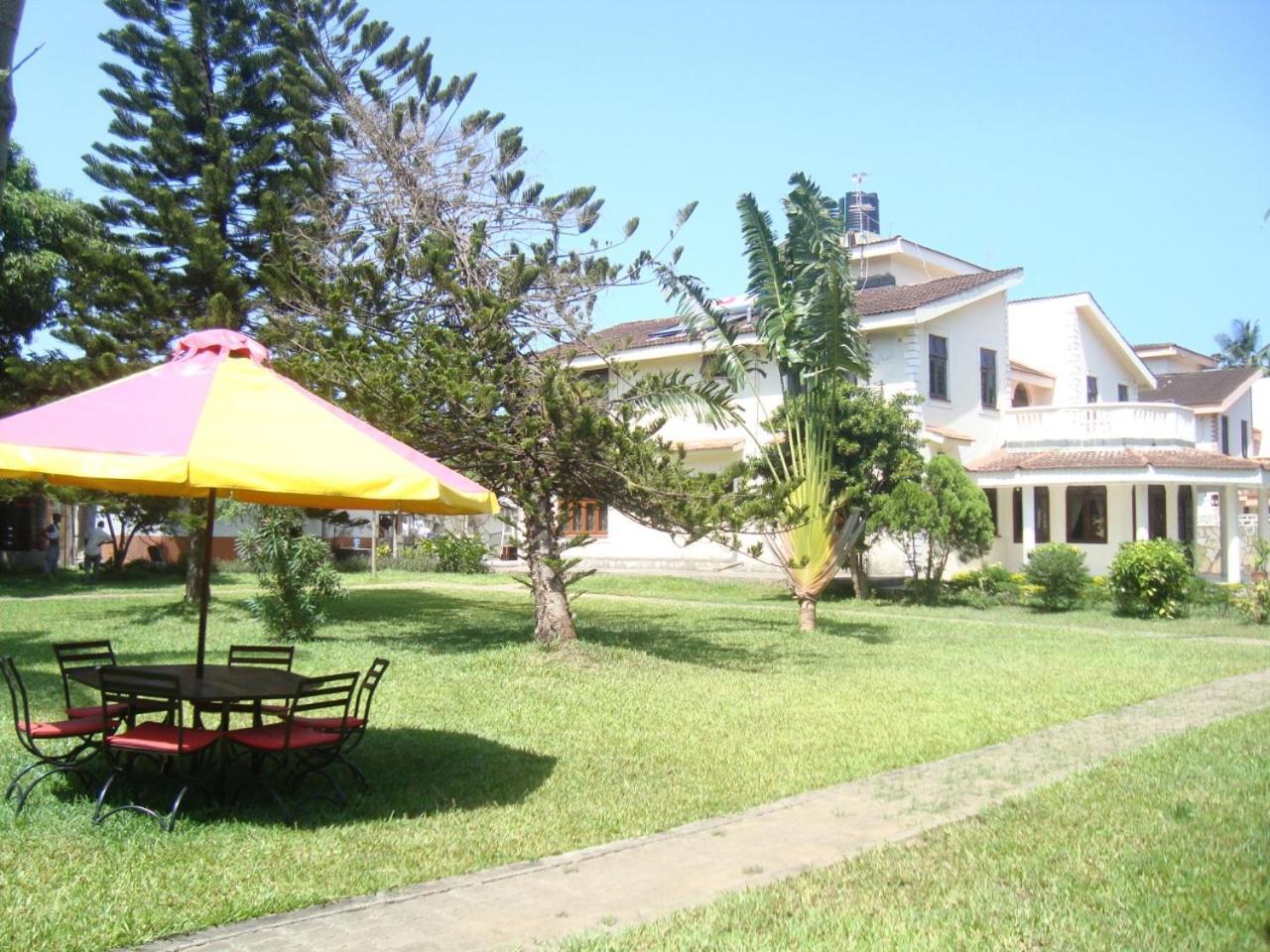 Mweru Villa Kisauni Exterior foto